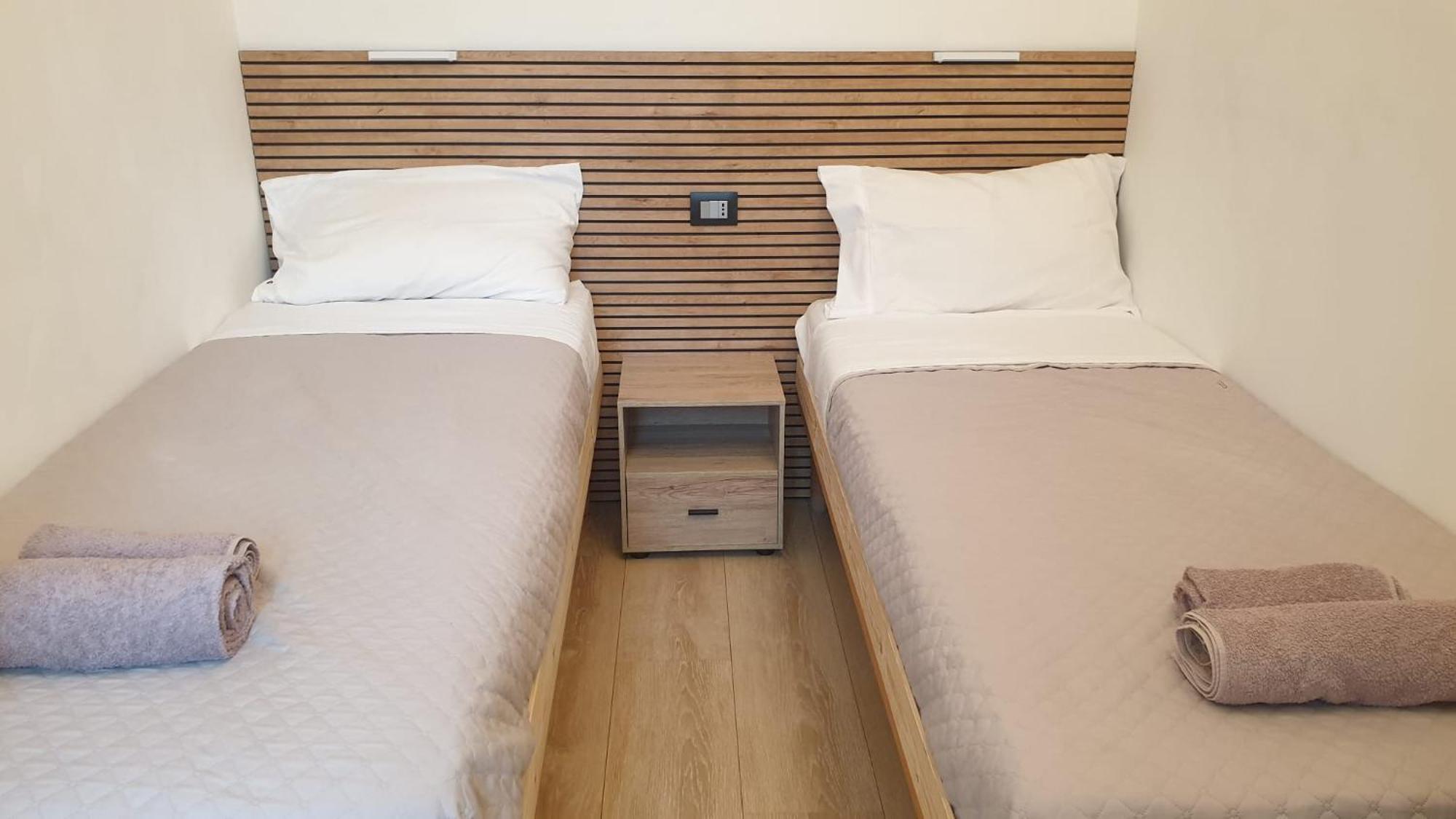 Your Lovely Home, Porta Venezia-1 Queen Bed, 3 Single Beds, 1 Sofa Bed- Μιλάνο Εξωτερικό φωτογραφία